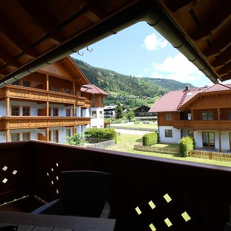 Fewo Kitz - Ski-To-Door Apartment Bad Kleinkirchheim Bagian luar foto